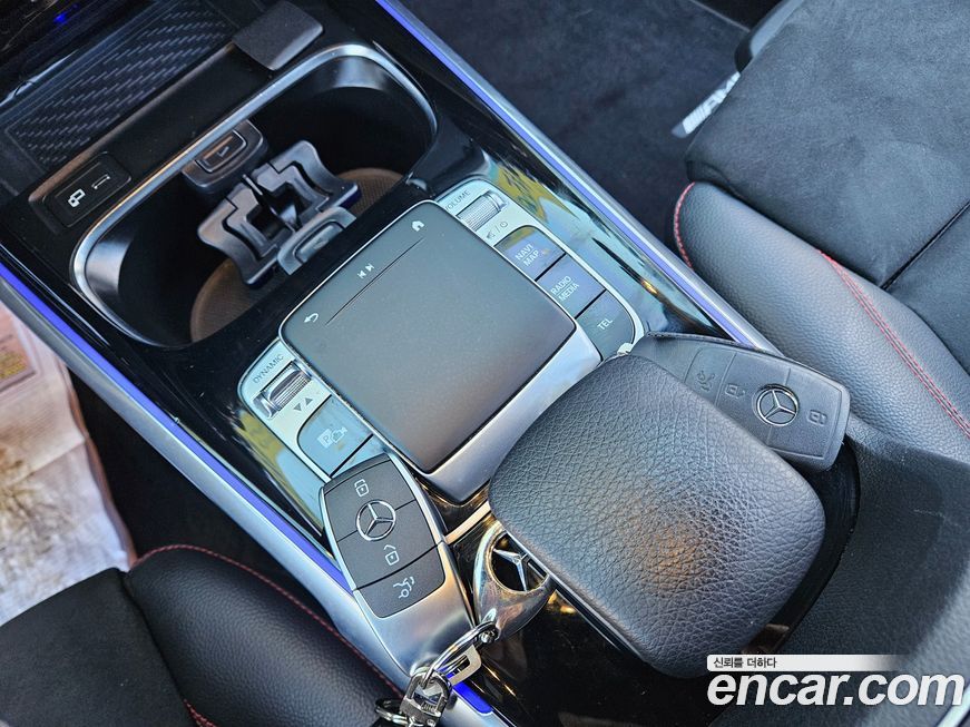 Mercedes-Benz GLB-Class 2020