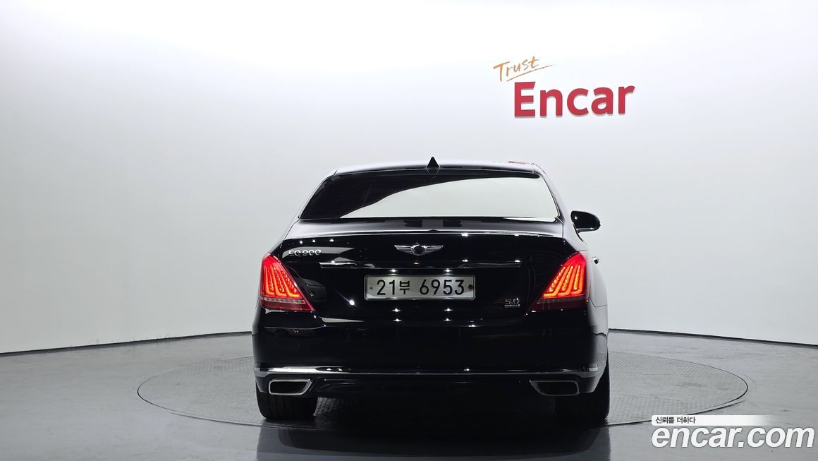 Genesis EQ900 2016