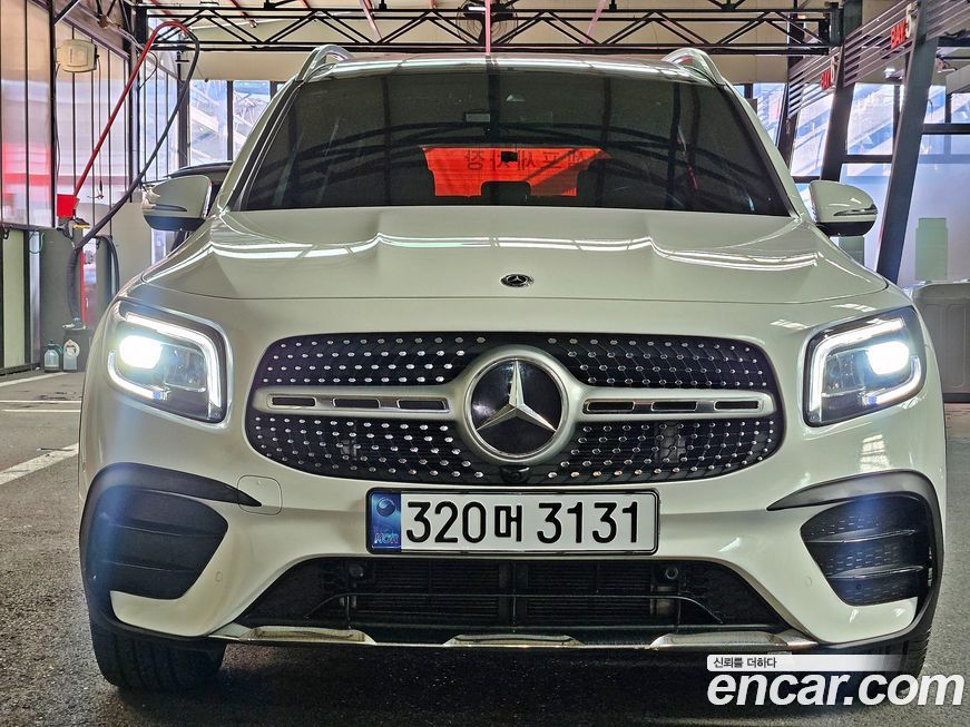 Mercedes-Benz GLB-Class 2020