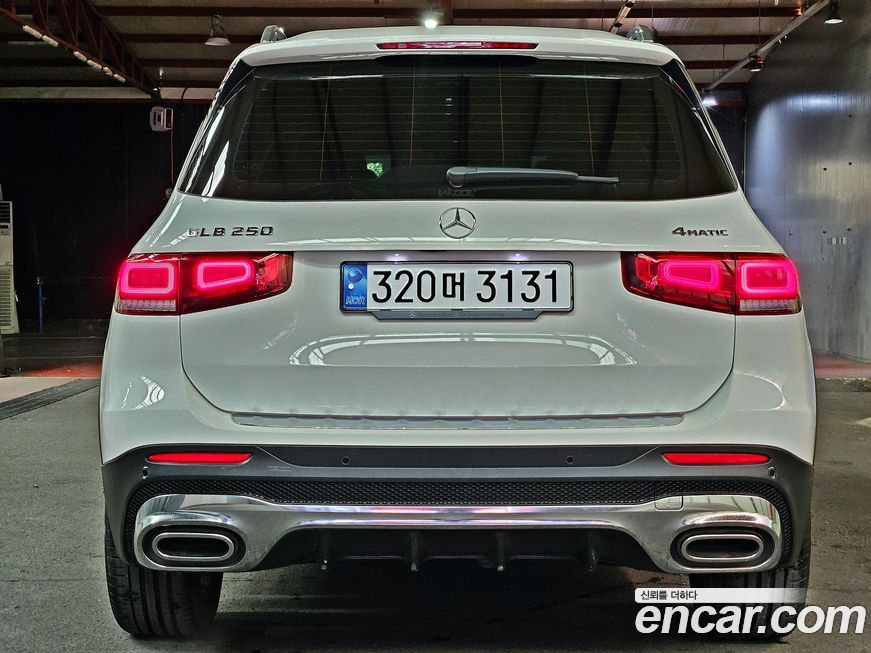 Mercedes-Benz GLB-Class 2020