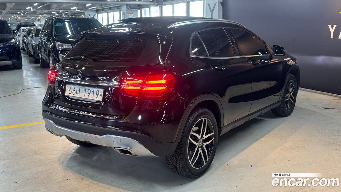 Mercedes-Benz GLA-Class 2018