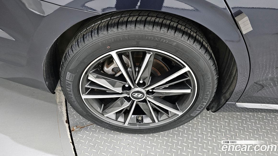 Hyundai Grandeur 2020