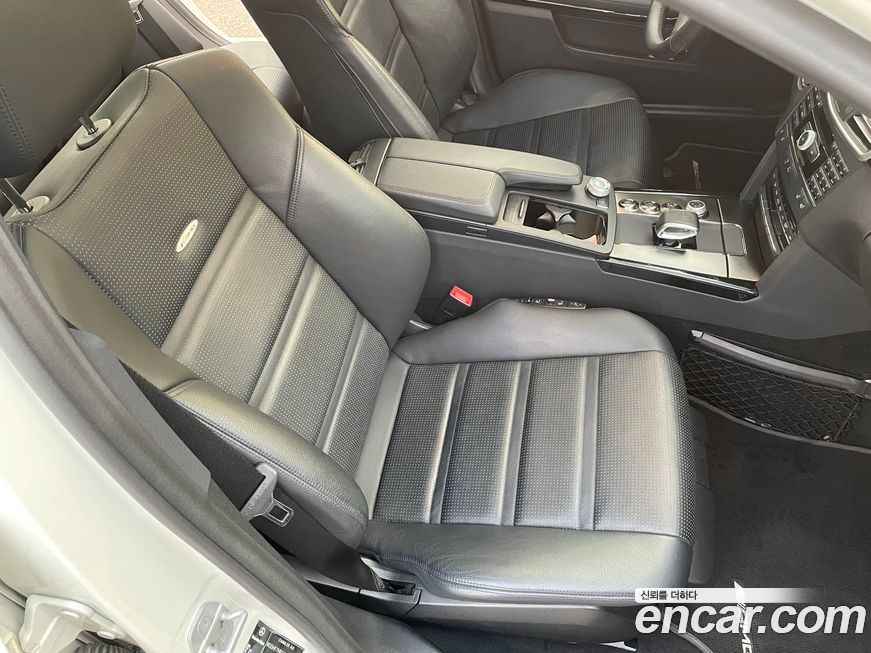 Mercedes-Benz E-Class 2010