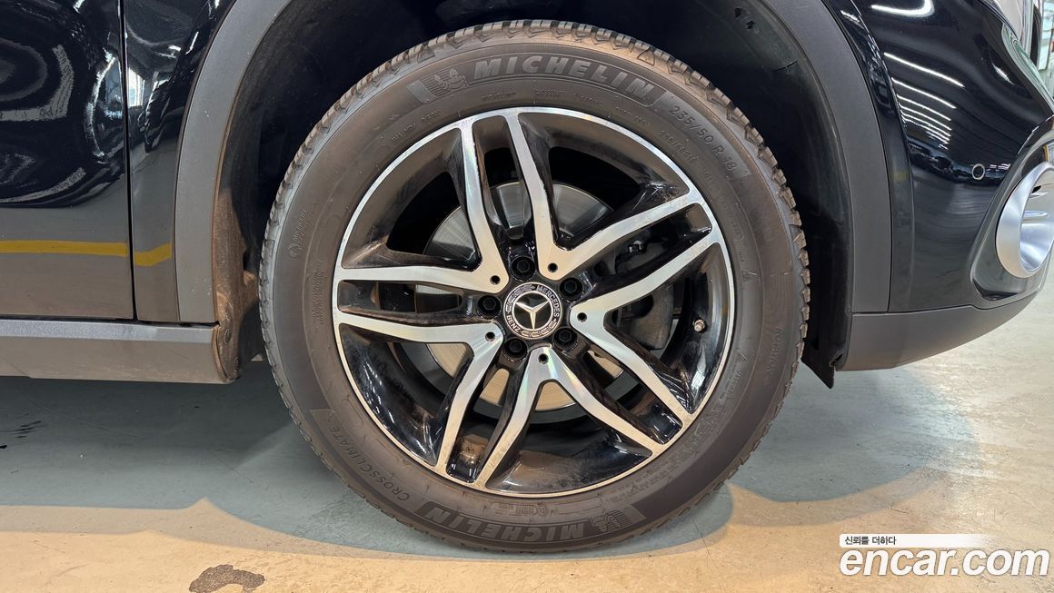 Mercedes-Benz GLA-Class 2018