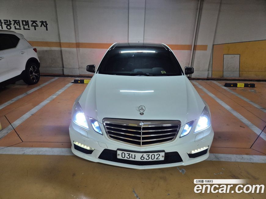 Mercedes-Benz E-Class 2010