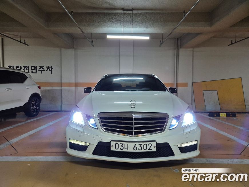 Mercedes-Benz E-Class 2010