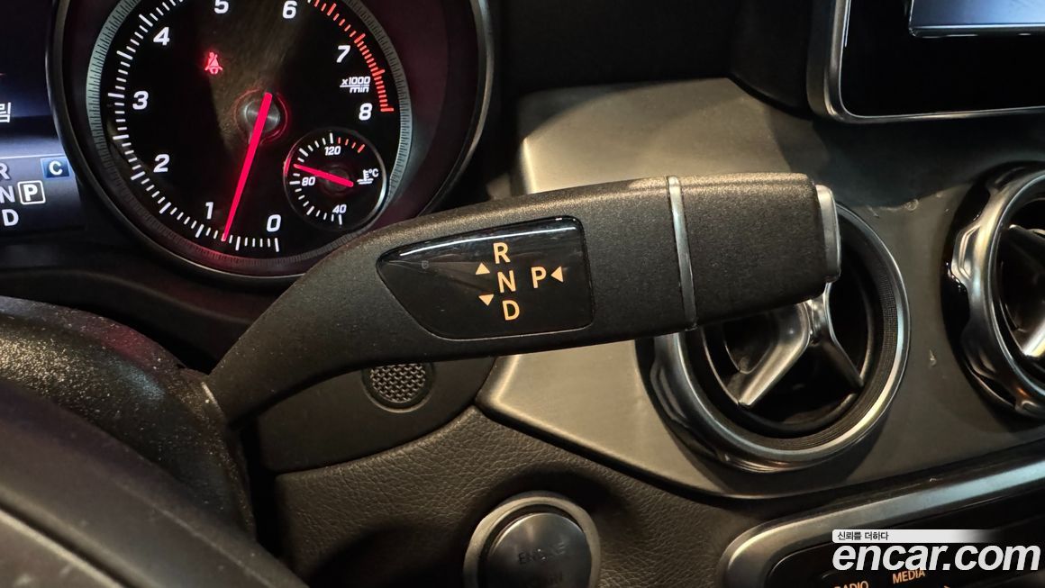 Mercedes-Benz GLA-Class 2018