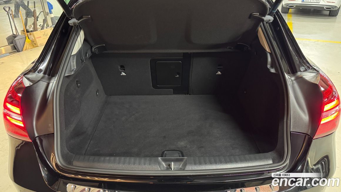 Mercedes-Benz GLA-Class 2018