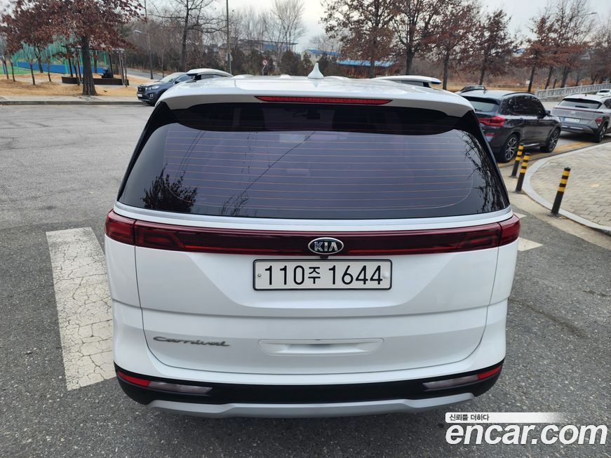 Kia Canival 2021
