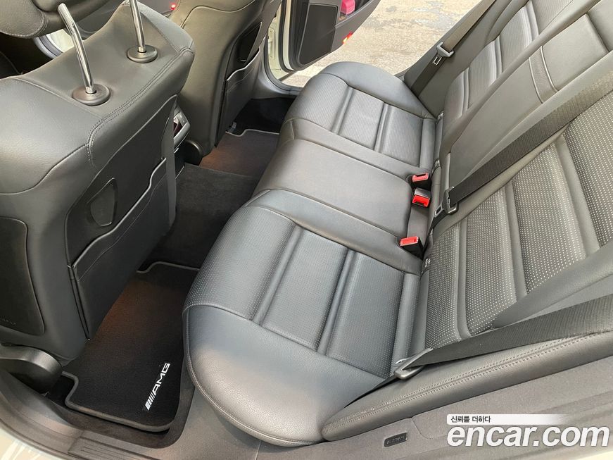 Mercedes-Benz E-Class 2010