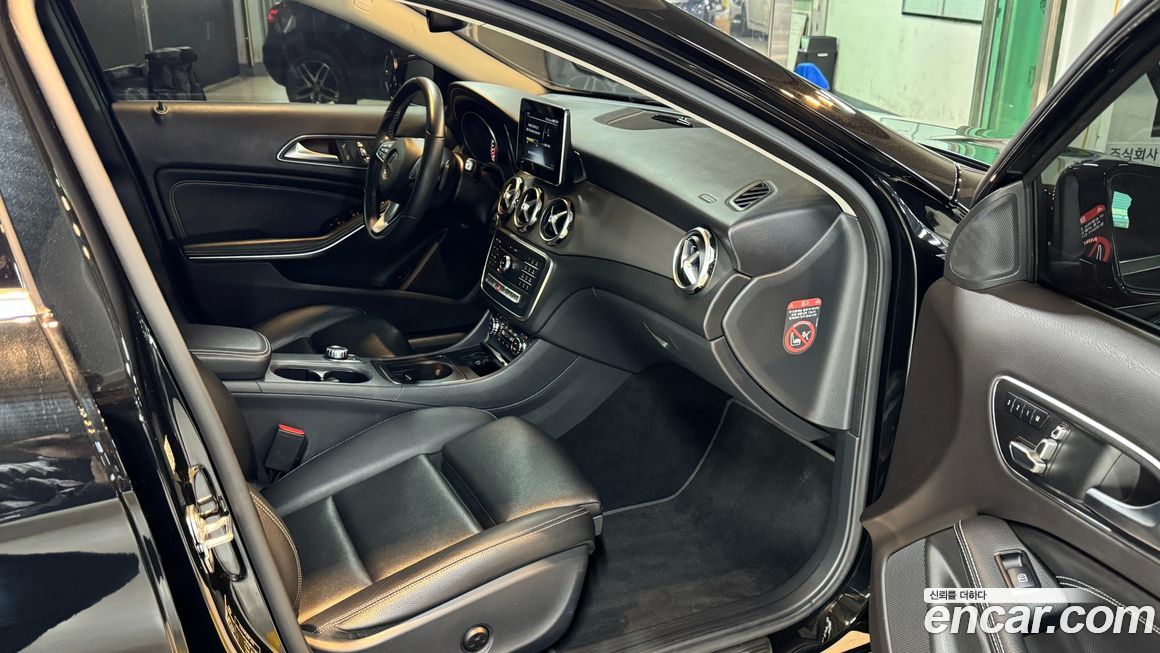 Mercedes-Benz GLA-Class 2018