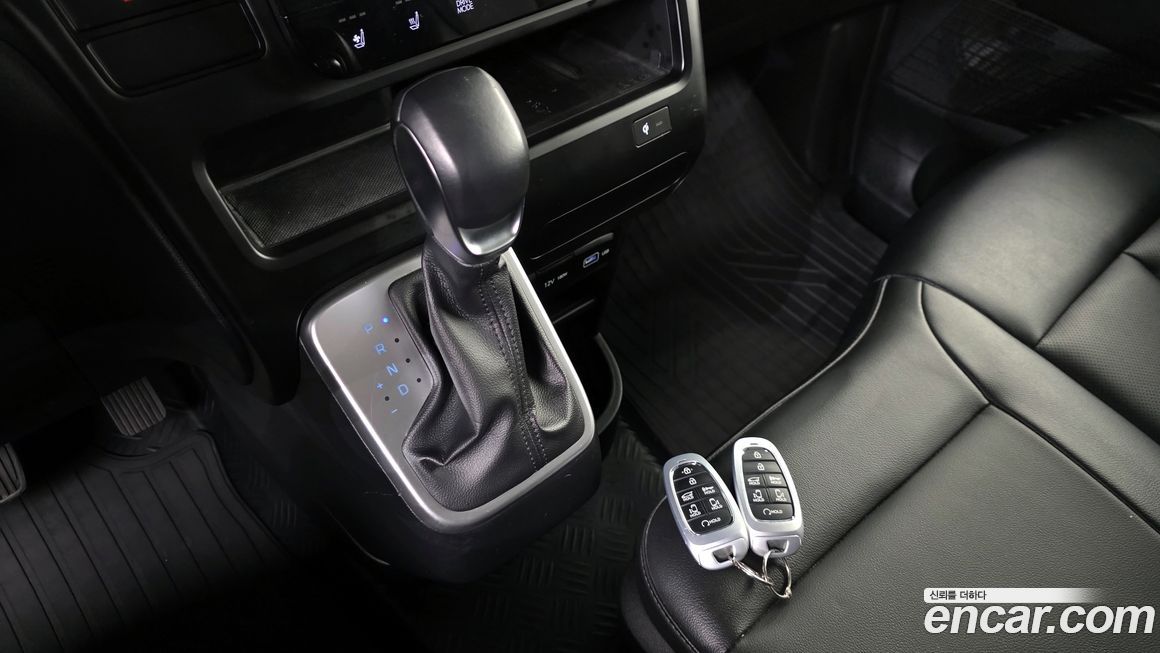 Hyundai Staria 2022