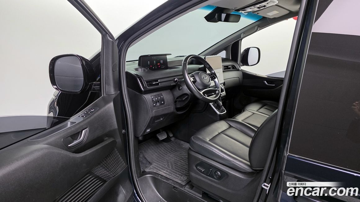Hyundai Staria 2022