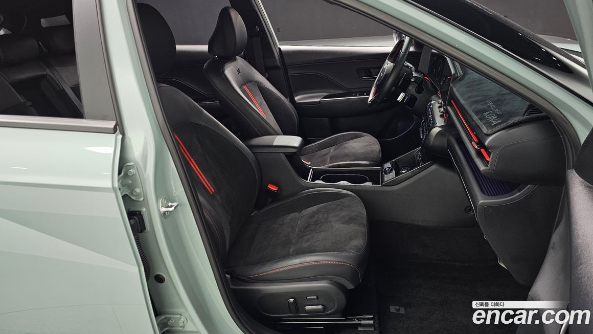 Hyundai Kona 2025