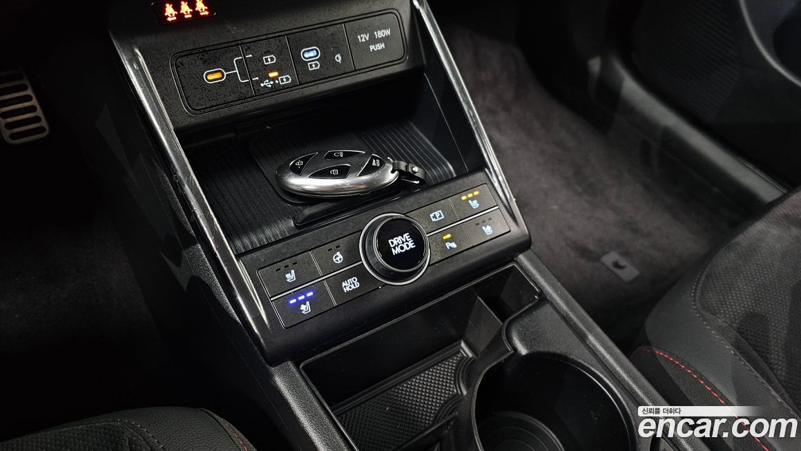 Hyundai Kona 2025