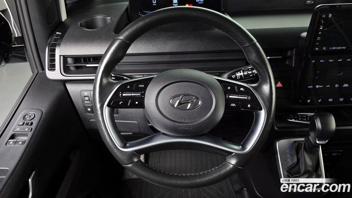 Hyundai Staria 2022