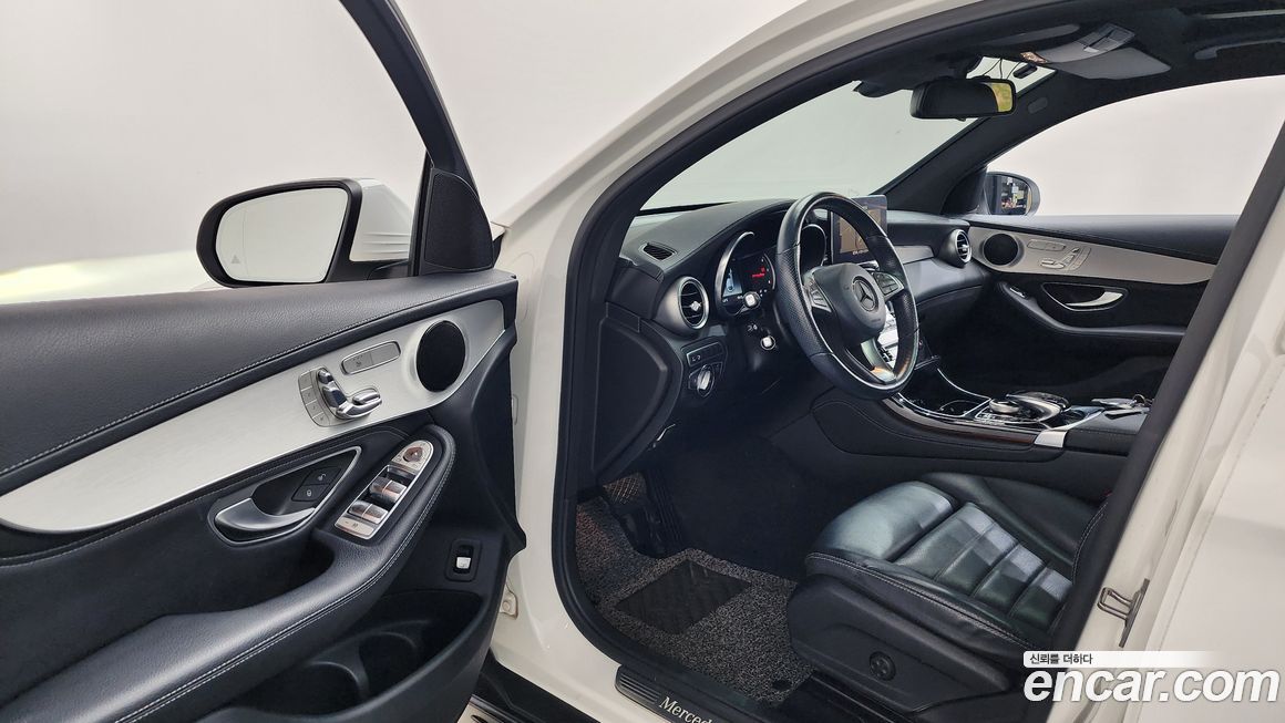 Mercedes-Benz GLC-Class 2018