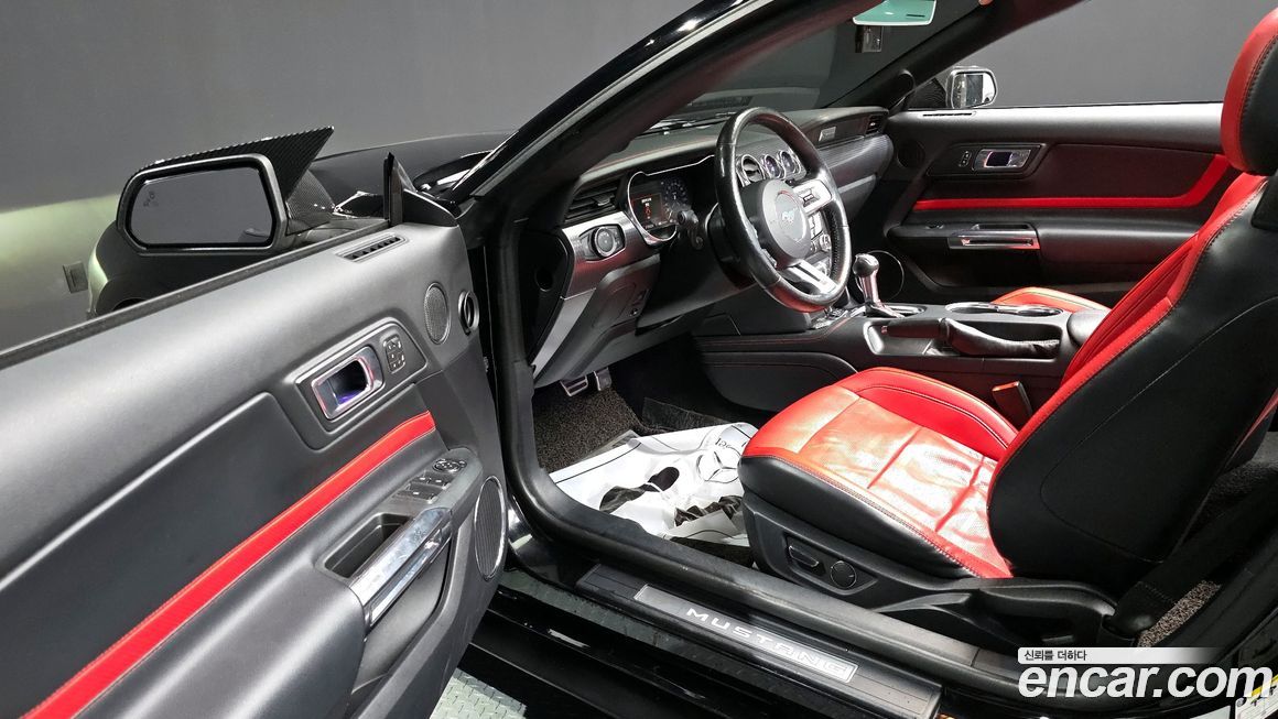 Ford Mustang 2019