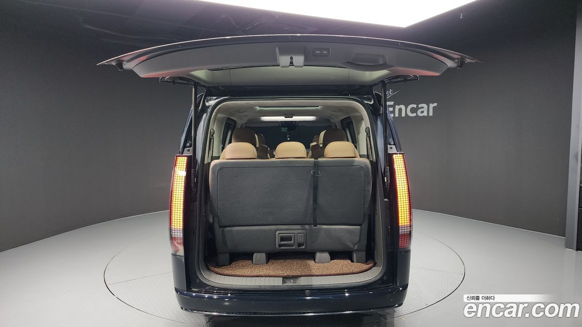 Hyundai Staria 2022