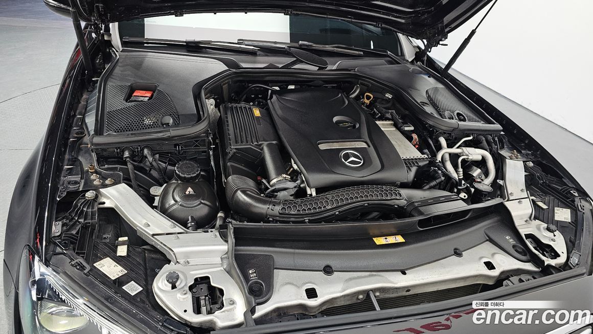 Mercedes-Benz E-Class 2021