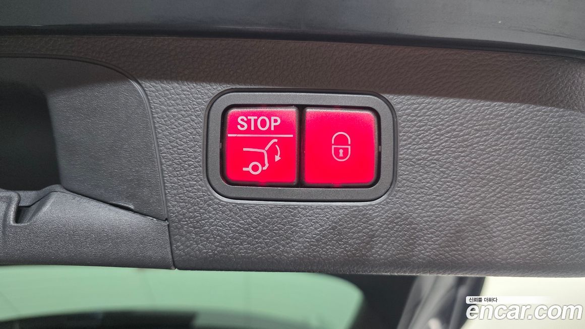 Mercedes-Benz GLC-Class 2021