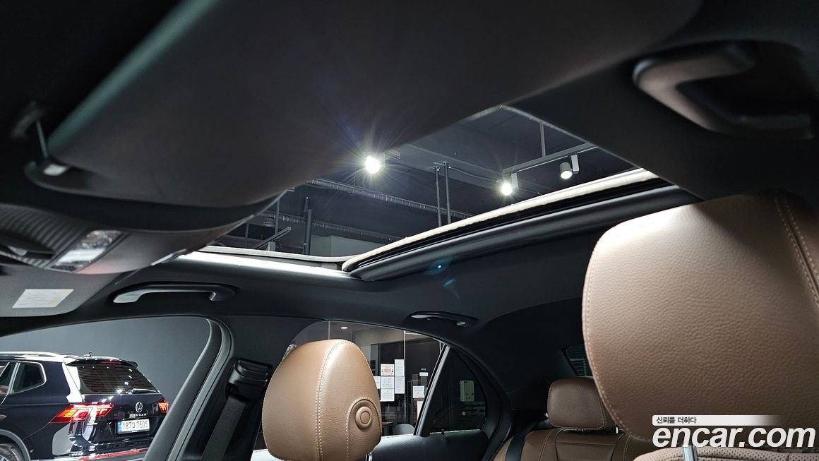 Mercedes-Benz E-Class 2021