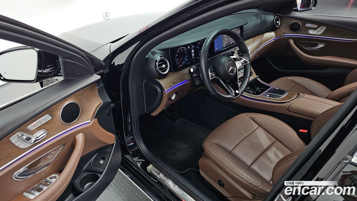 Mercedes-Benz E-Class 2021