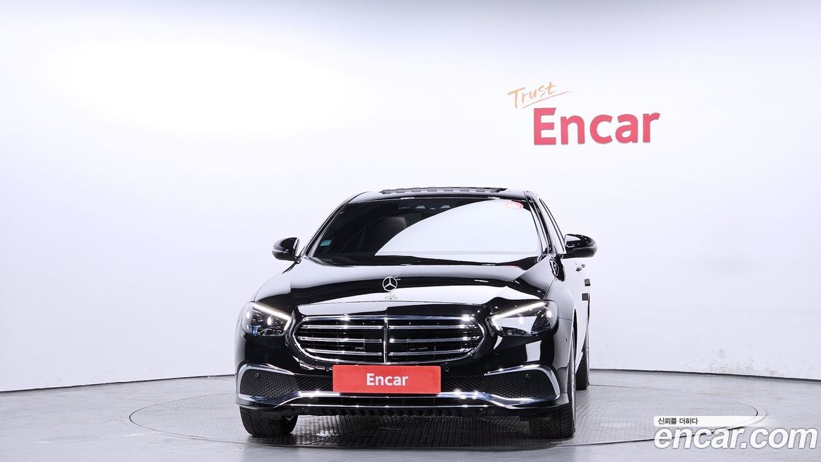 Mercedes-Benz E-Class 2021