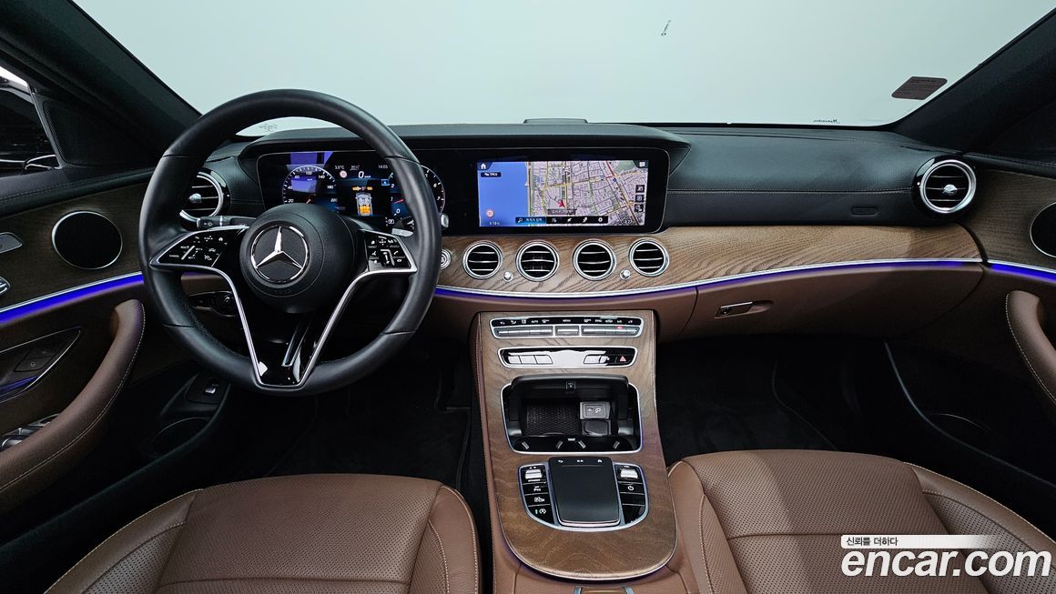 Mercedes-Benz E-Class 2021