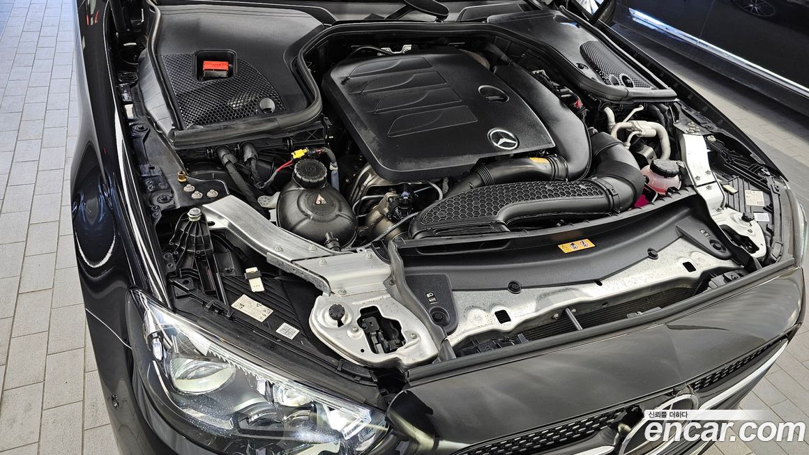 Mercedes-Benz E-Class 2023