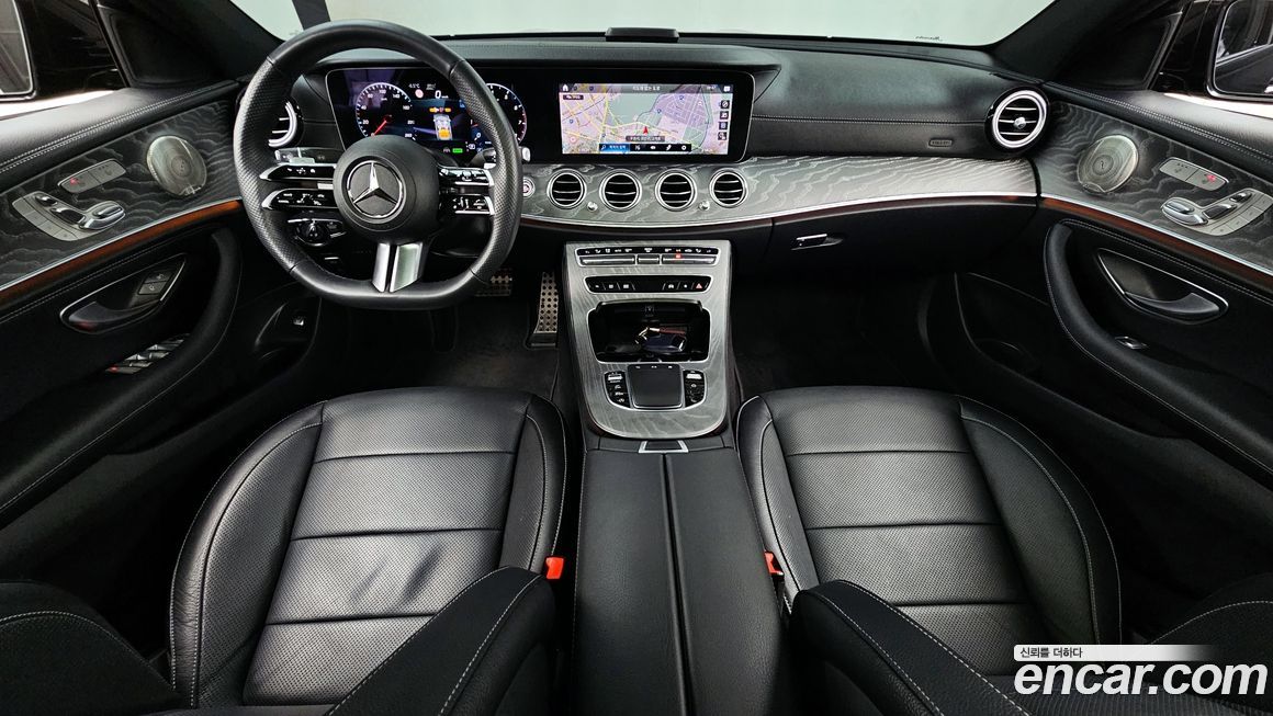 Mercedes-Benz E-Class 2023