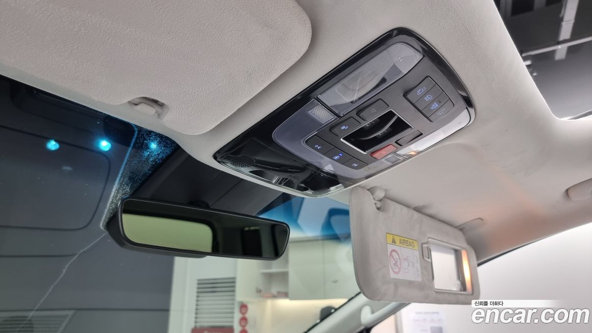 Hyundai Staria 2024