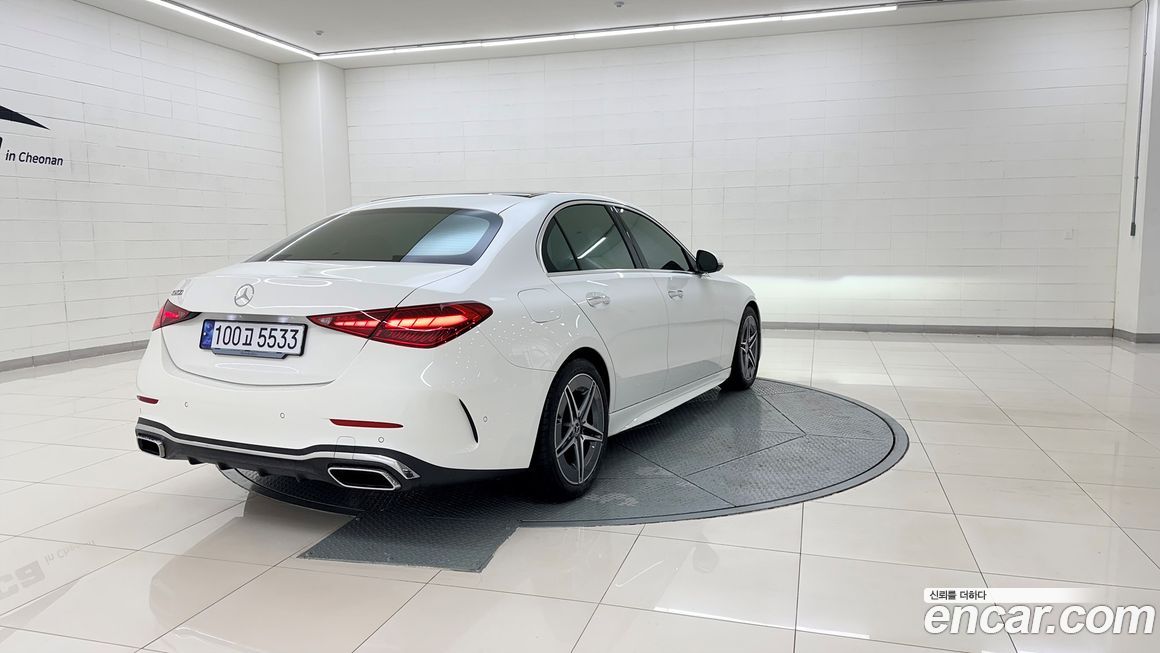 Mercedes-Benz C-Class 2025