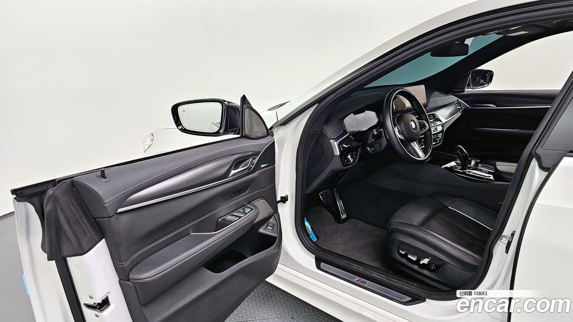 BMW Gran Turismo 2024