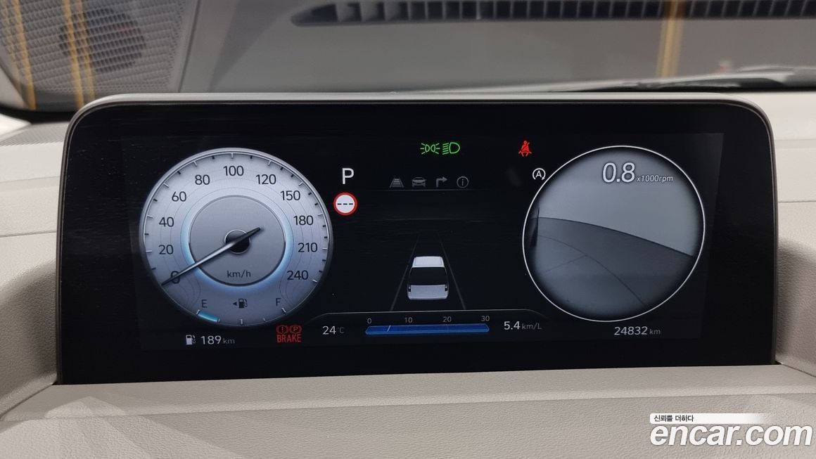 Hyundai Staria 2024