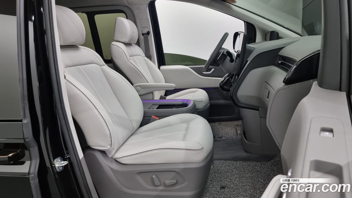 Hyundai Staria 2024