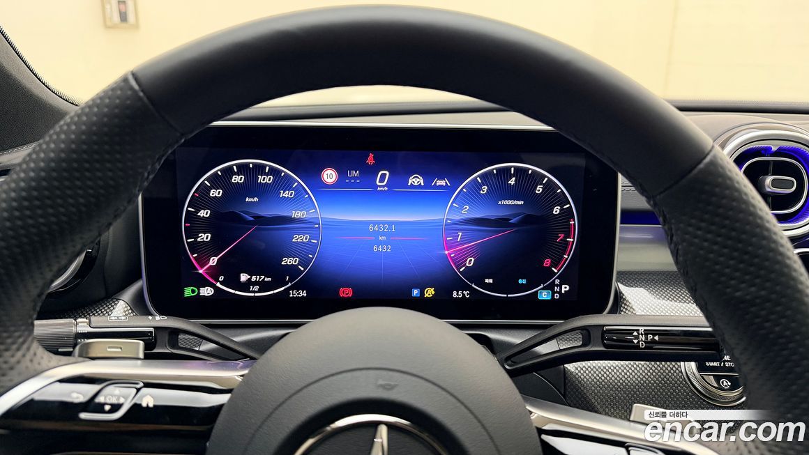 Mercedes-Benz C-Class 2025