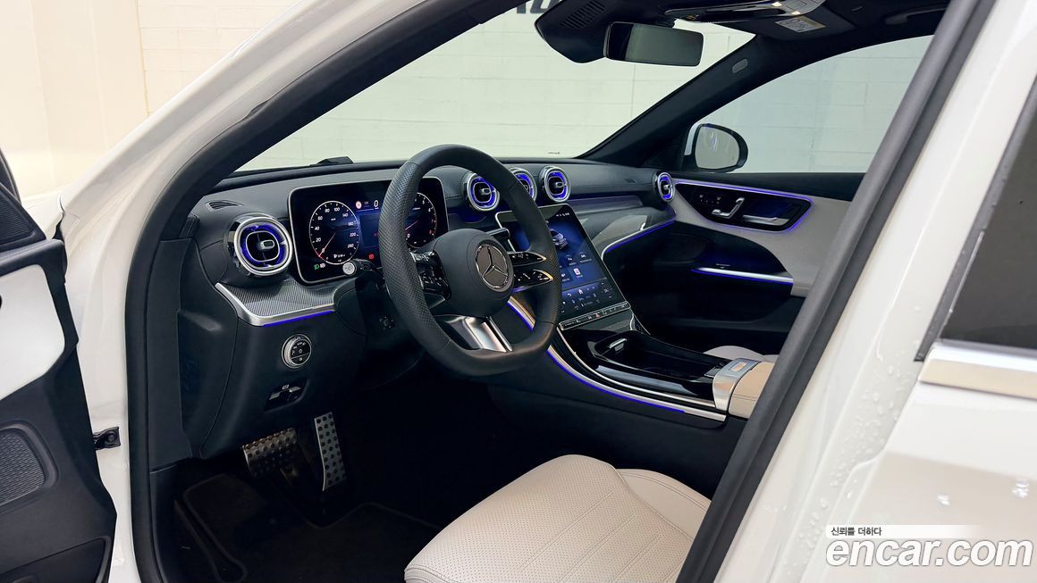 Mercedes-Benz C-Class 2025