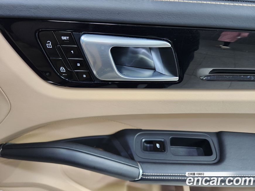 Porsche Cayenne 2020