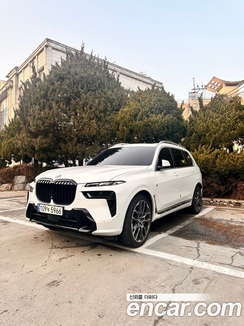 BMW X7 2024