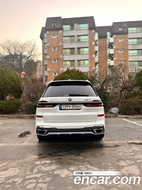 BMW X7 2024