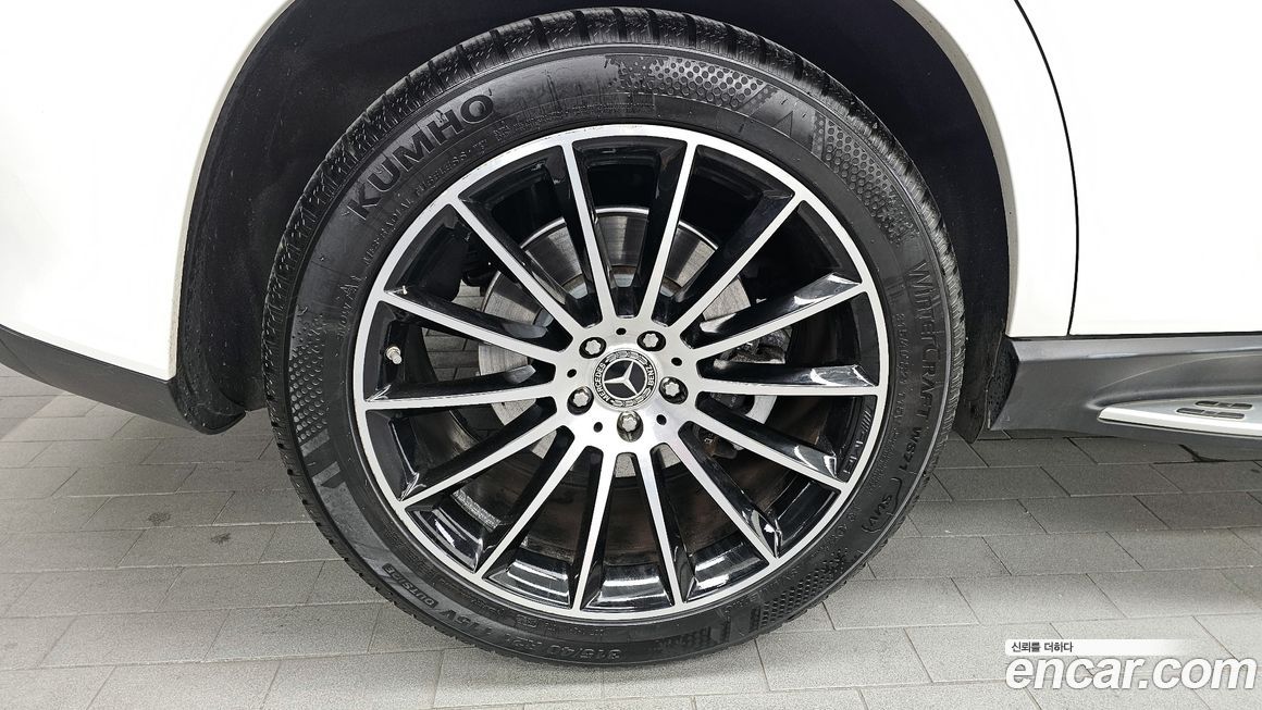 Mercedes-Benz GLE-Class 2023