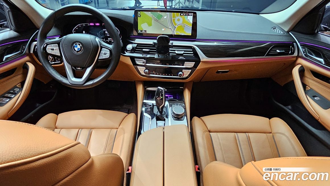 BMW 5-Series 2022