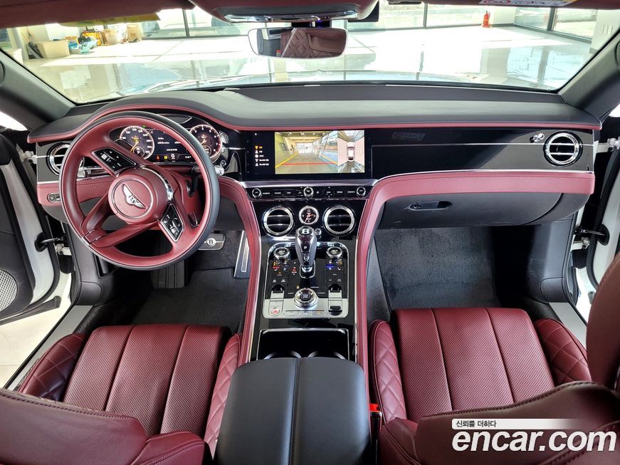Bentley Continental 2021