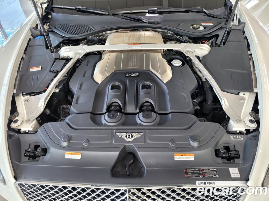 Bentley Continental 2021