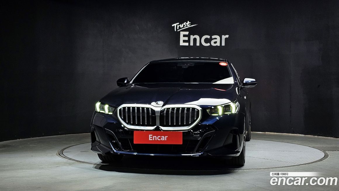 BMW 5-Series 2025