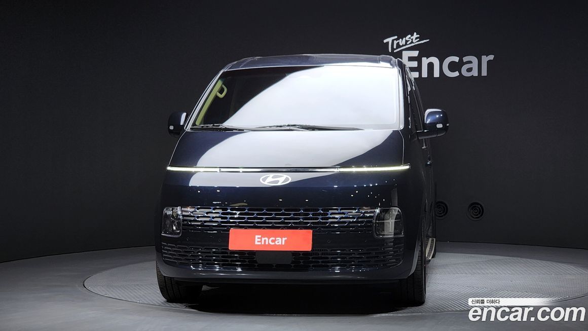 Hyundai Staria 2025