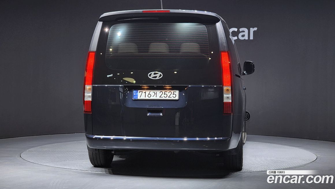 Hyundai Staria 2025