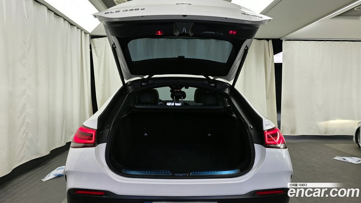 Mercedes-Benz GLE-Class 2021