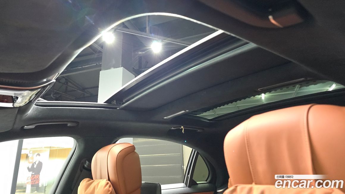 Mercedes-Benz S-Class 2021